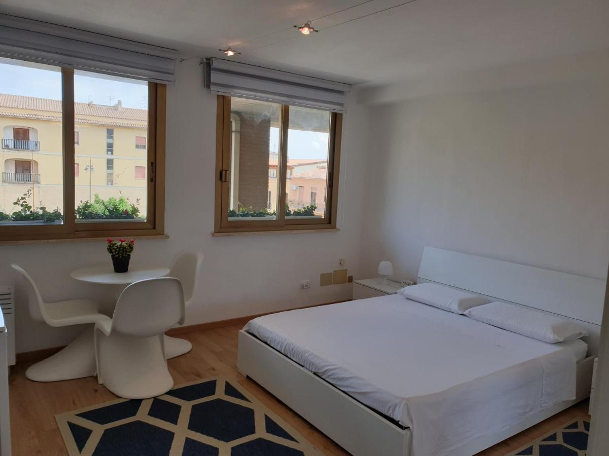Central City Rooms Olbia Exterior foto